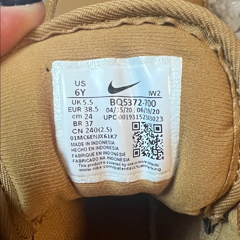 Nike Manoa Lace-Up Boots